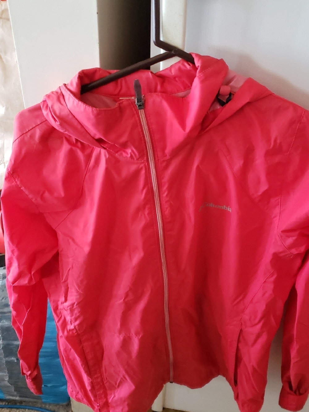 New Conditon Columbia Women's Red Hooded Shell Jacket